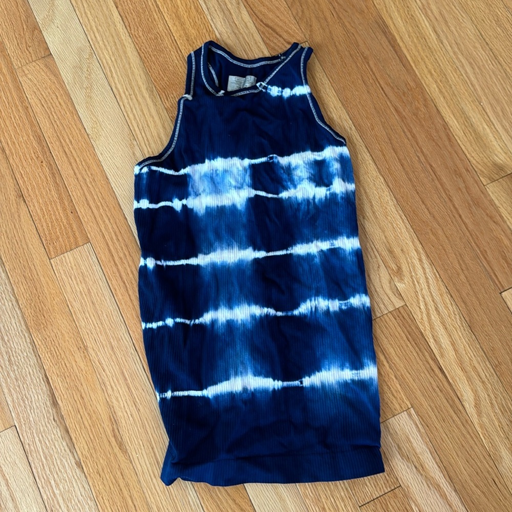 Athleta top